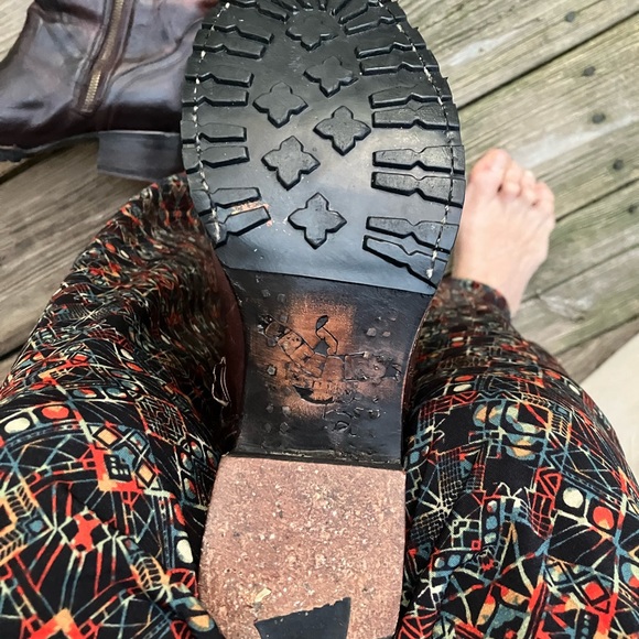 Freebird by Steven Quebec SIZE 8 dark burgundy - Picture 2 of 2